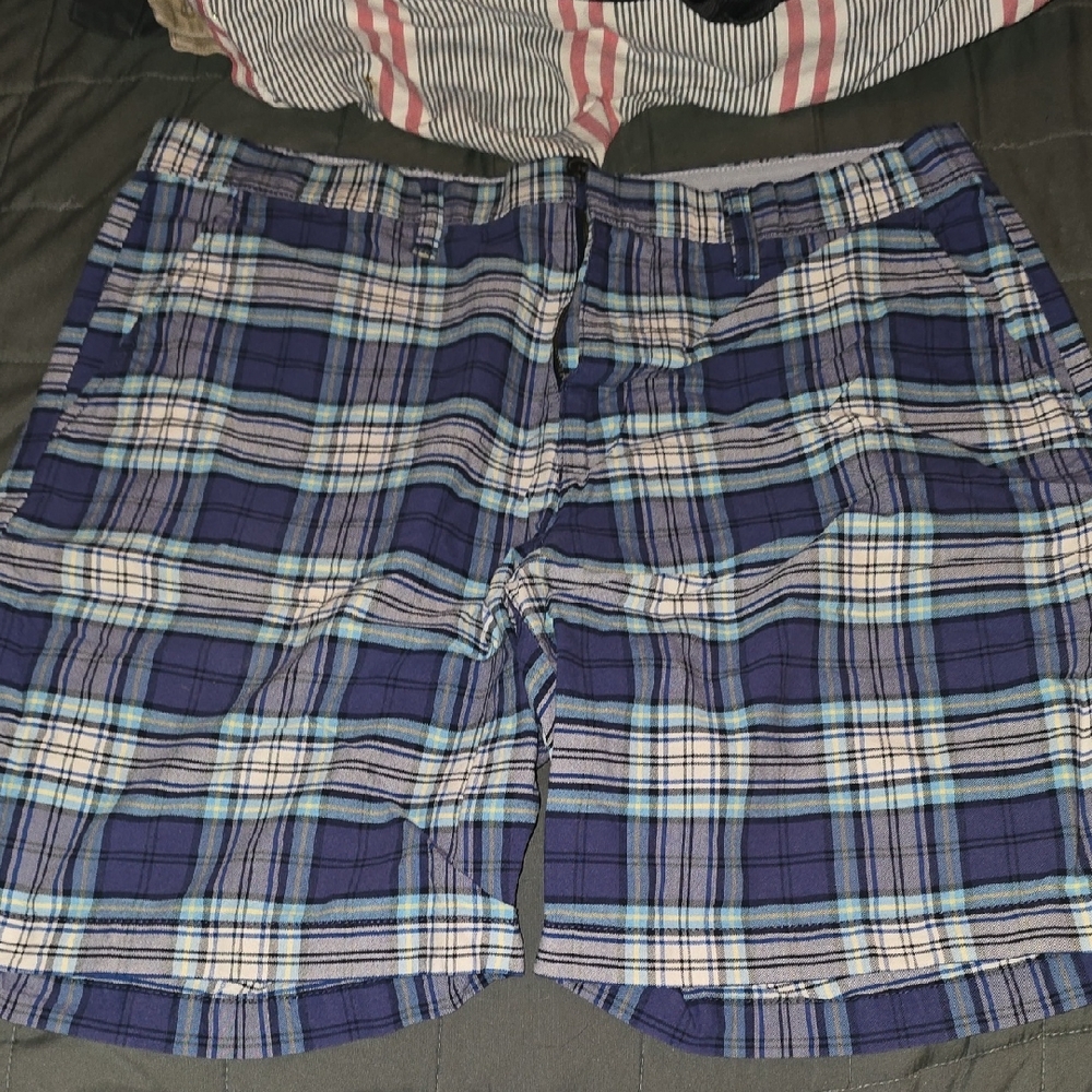 Croft & Barrow Blue Plaid Men's Flat Front Shorts